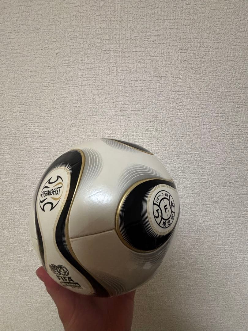 adidas TEAMGEIST 2006年 ドイツワールドカップ公式球 - メルカリ