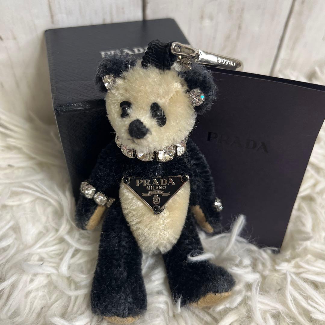 プラダ 三角ロゴ パンダ チャーム キーホルダー 箱付き レア 希少