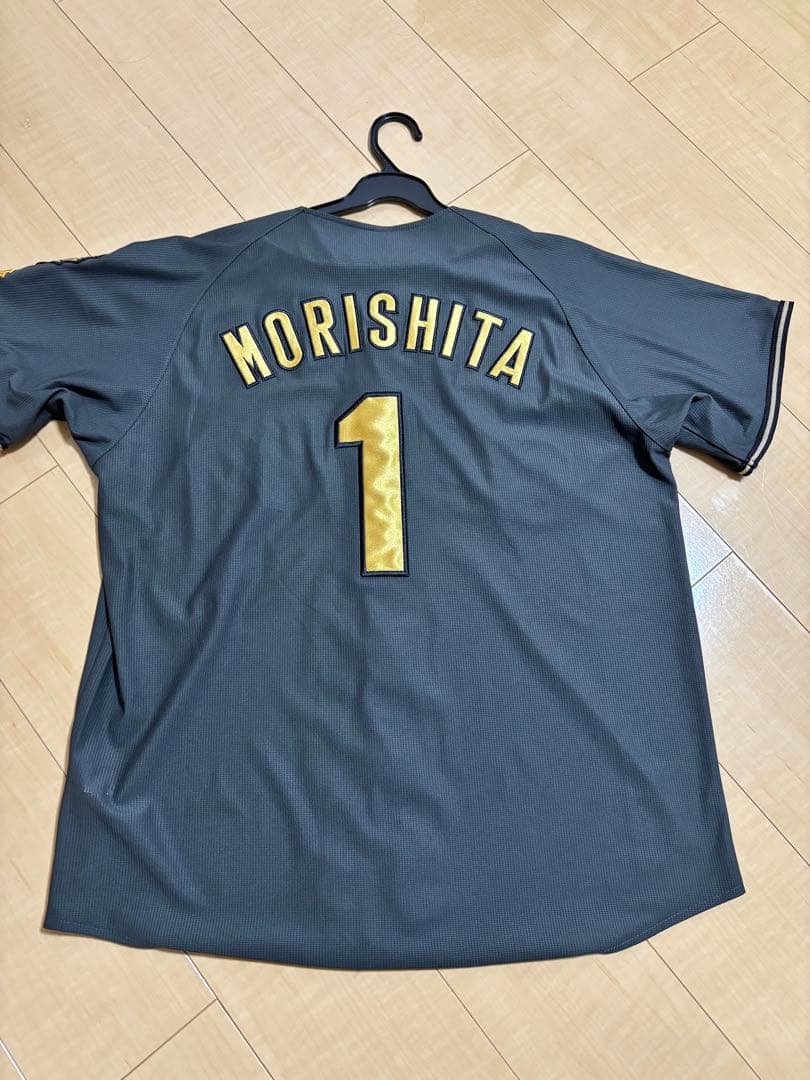 阪神タイガース 森下翔太 レプリカユニフォーム ブラックダイナマイト