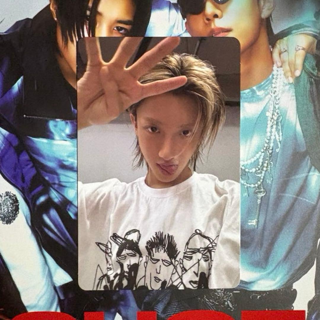 LNGSHOT ウジン 우진 トレカ Magazine ver. - メルカリ