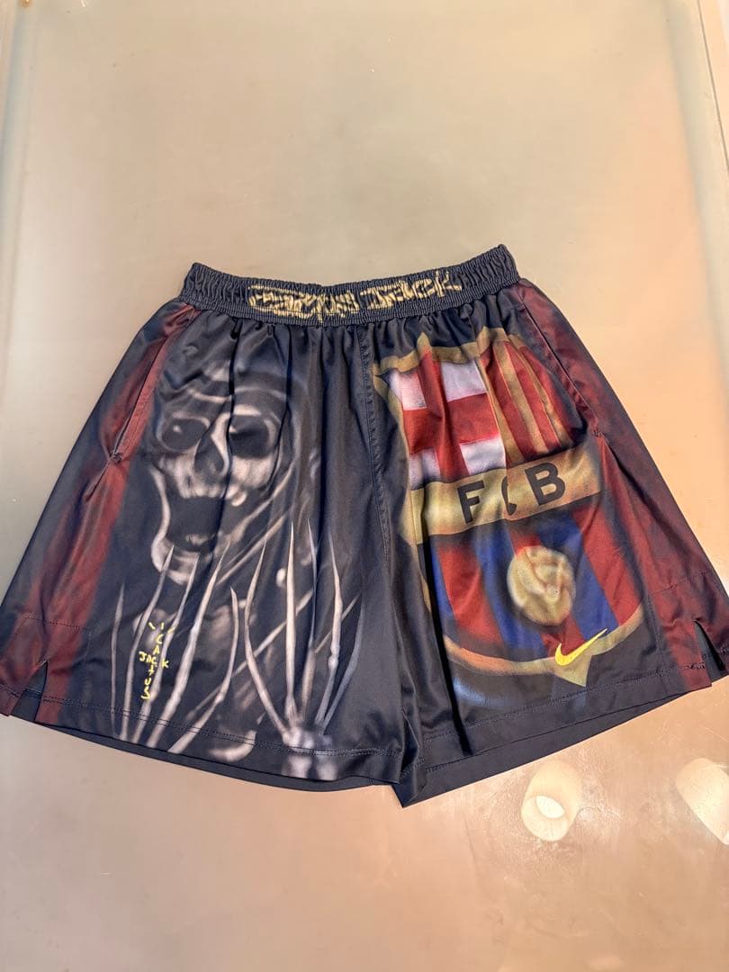 Travis Scott x NIKE x FC Barcelona ショーツ - メルカリ