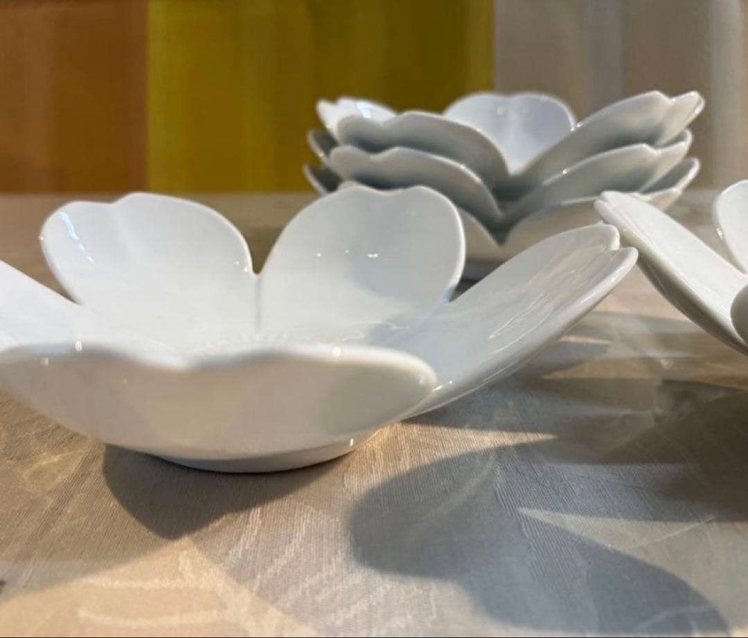 有田焼 白磁さくら型向付（5枚） | 激安通販のイーサプライ