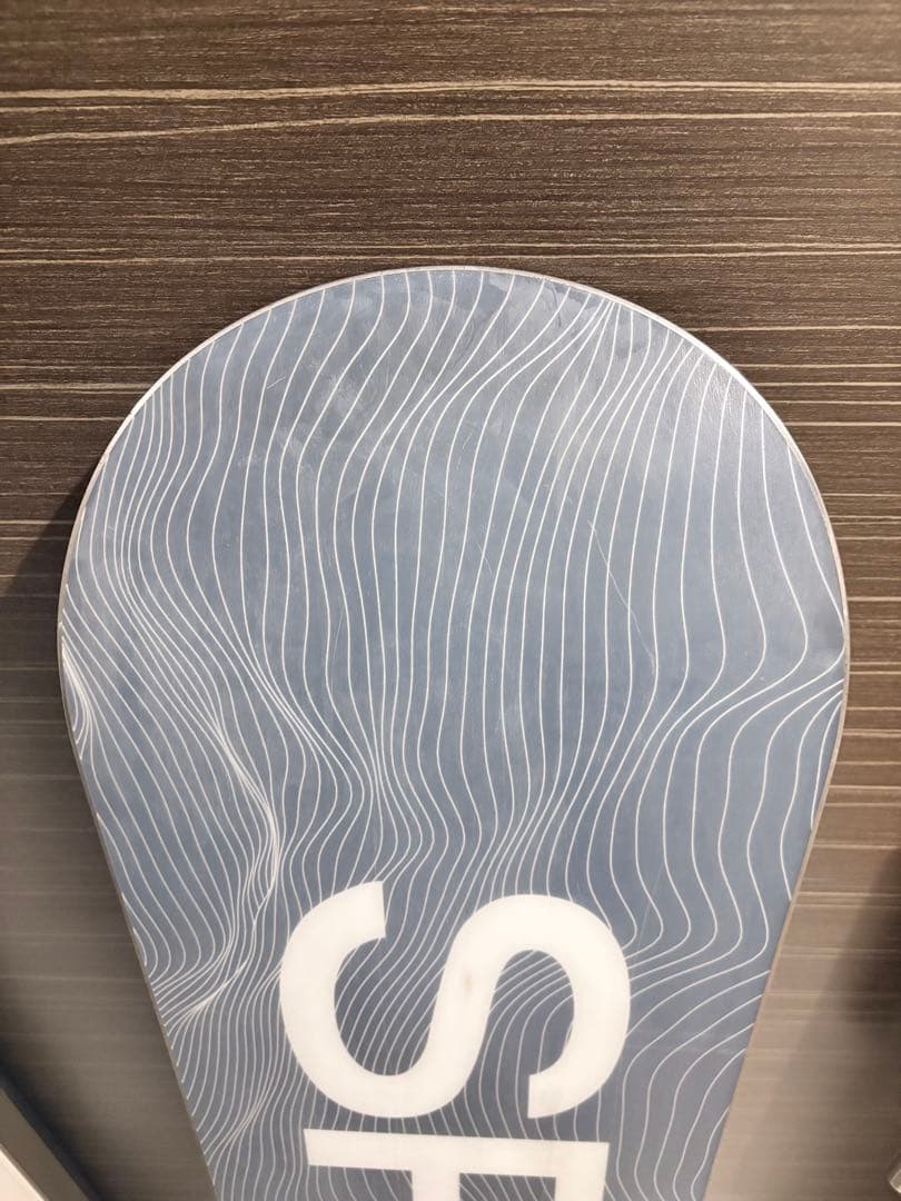 美品 SPREAD AXスノーボード 24-25モデル 152 spread スノーボード 板