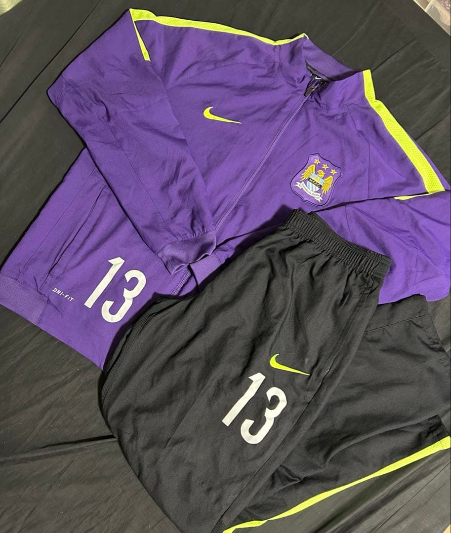 希少2XL】マンチェスター・シティ トラックスーツセットアップ