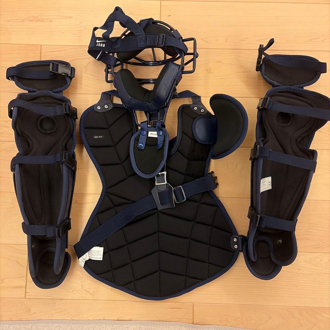 本日限定値下げ】【入手困難】【超美品】キャッチャー防具セット（軟式
