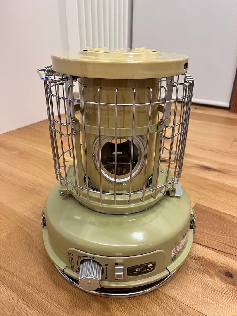 Sengoku Aladdin × BEAMSポータブルガスストーブ限定色 - メルカリ