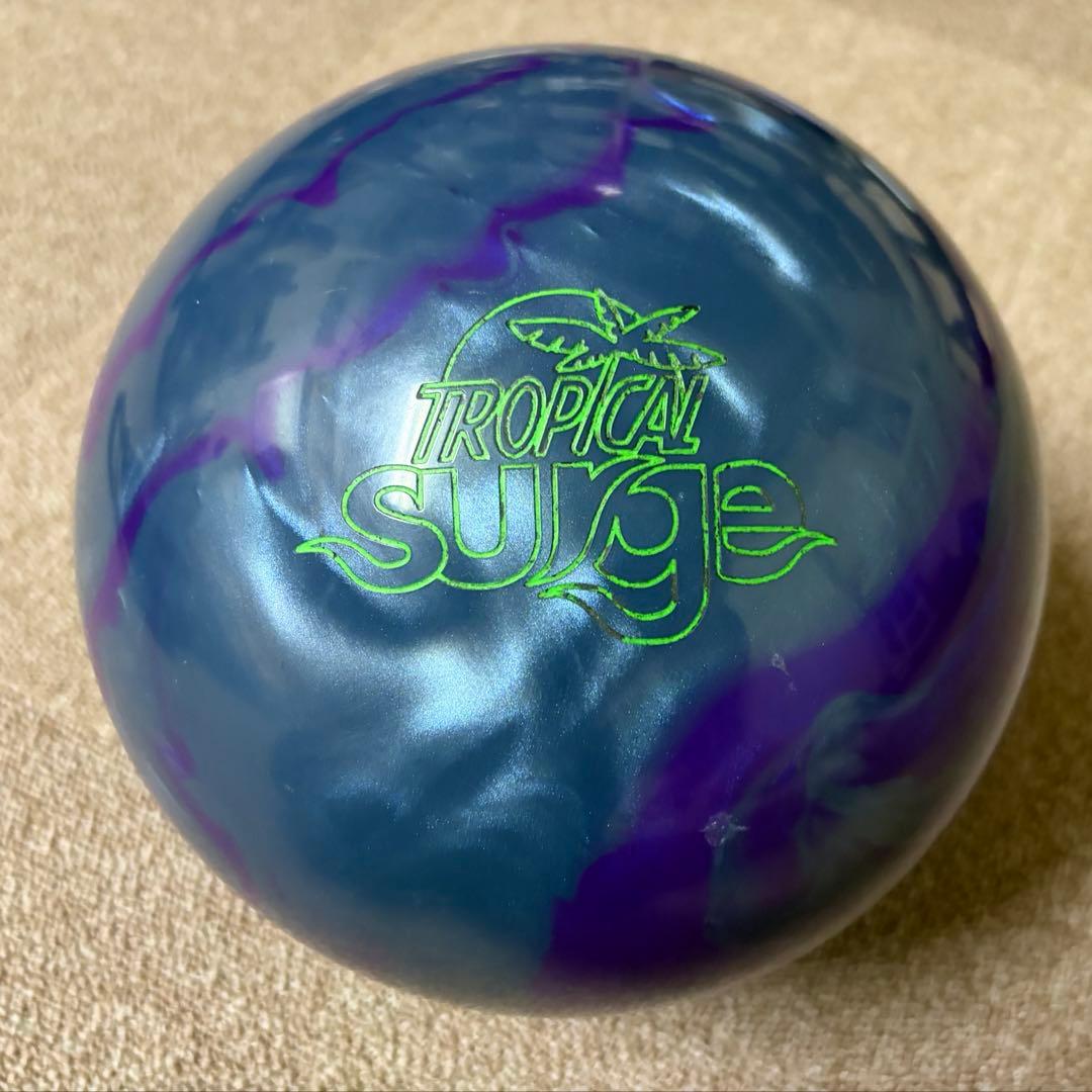 美品】ストーム トロピカルサージ 15ポンド ボウリング ボール