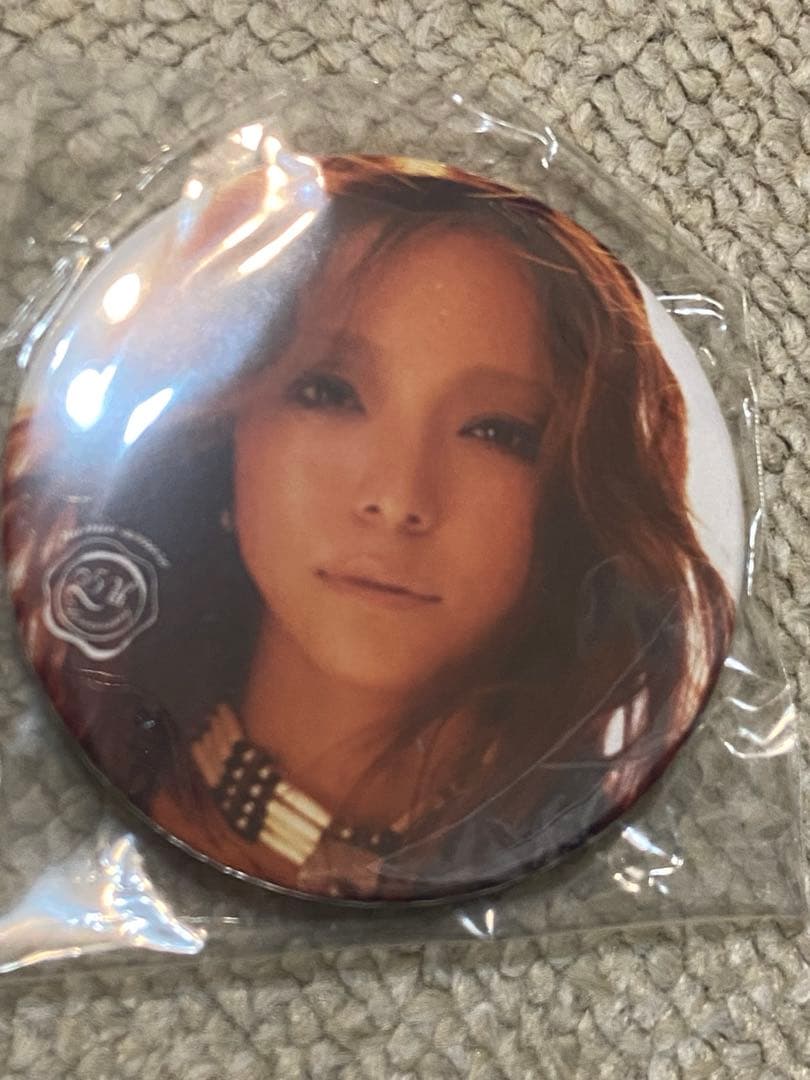 安室奈美恵 28番 缶マグネット 日本製 - メルカリ