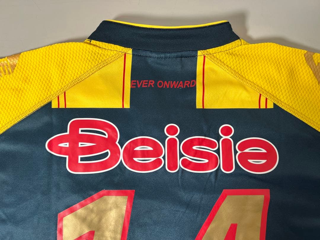 2010ザスパ草津（現ザスパクサツ群馬・ザスパ群馬）背番号14熊林親吾