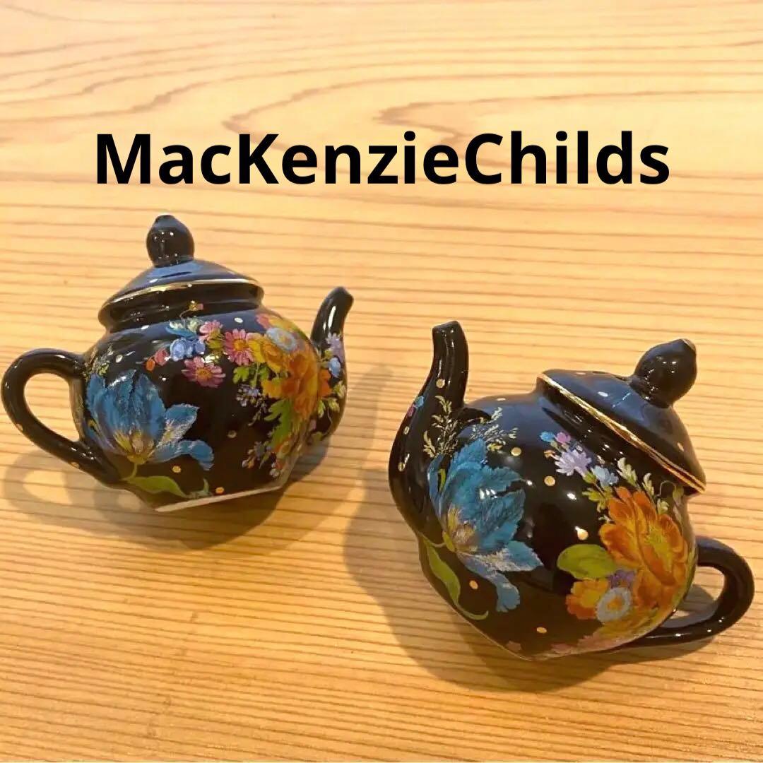 MACKENZiE マッケンジーチャイルズ　ティーポット　ペッパー入れセット Amazon | MacKenzie-Childs Courtly Check Enamel Tea Kettle 2 Quart