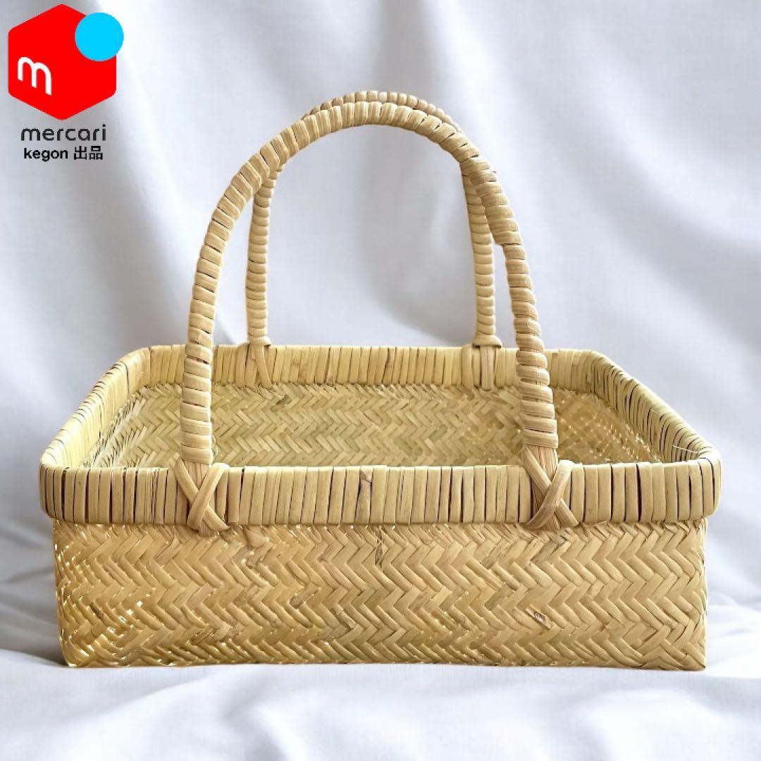 【新着新品】鳥越竹細工 手付きおぼけ 小物入れ 極上品 楽天市場】岩手県二戸 鳥越竹細工 スズ竹(篠竹) おぼけ : おまめ