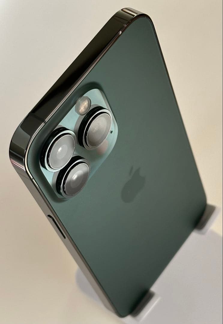 iPhone 13 Pro 128GB アルパイングリーン SIMフリー - メルカリ