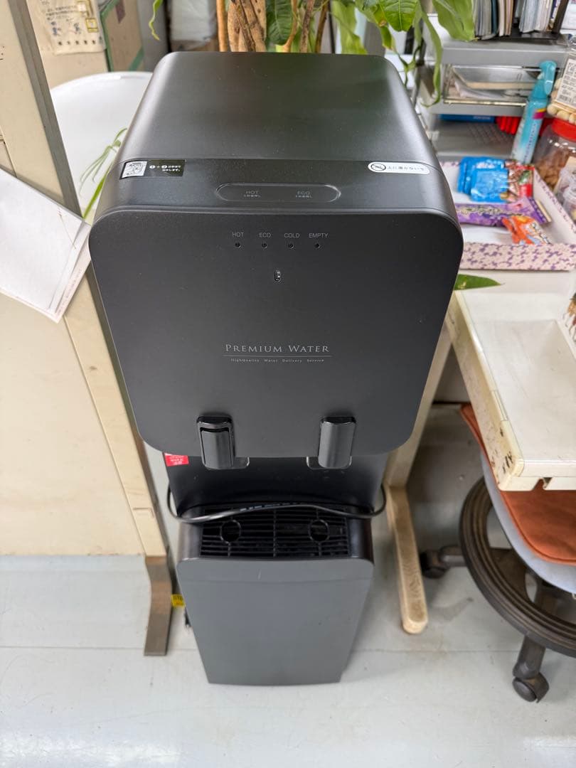 送料込み】PREMIUM WATER ウォーターサーバー ブラック - メルカリ