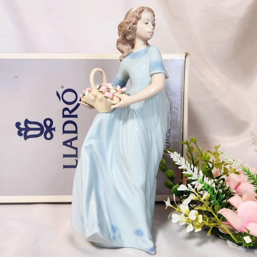 LLADROリヤドロNo.6130【春のお庭にかえって】【美品・専用箱・栞付き