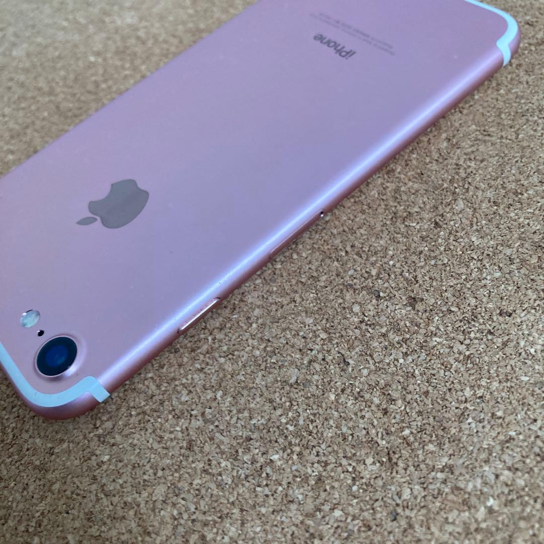 3840【早い者勝ち】電池ほぼ新品☆iPhone7 32GB SIMフリー☆