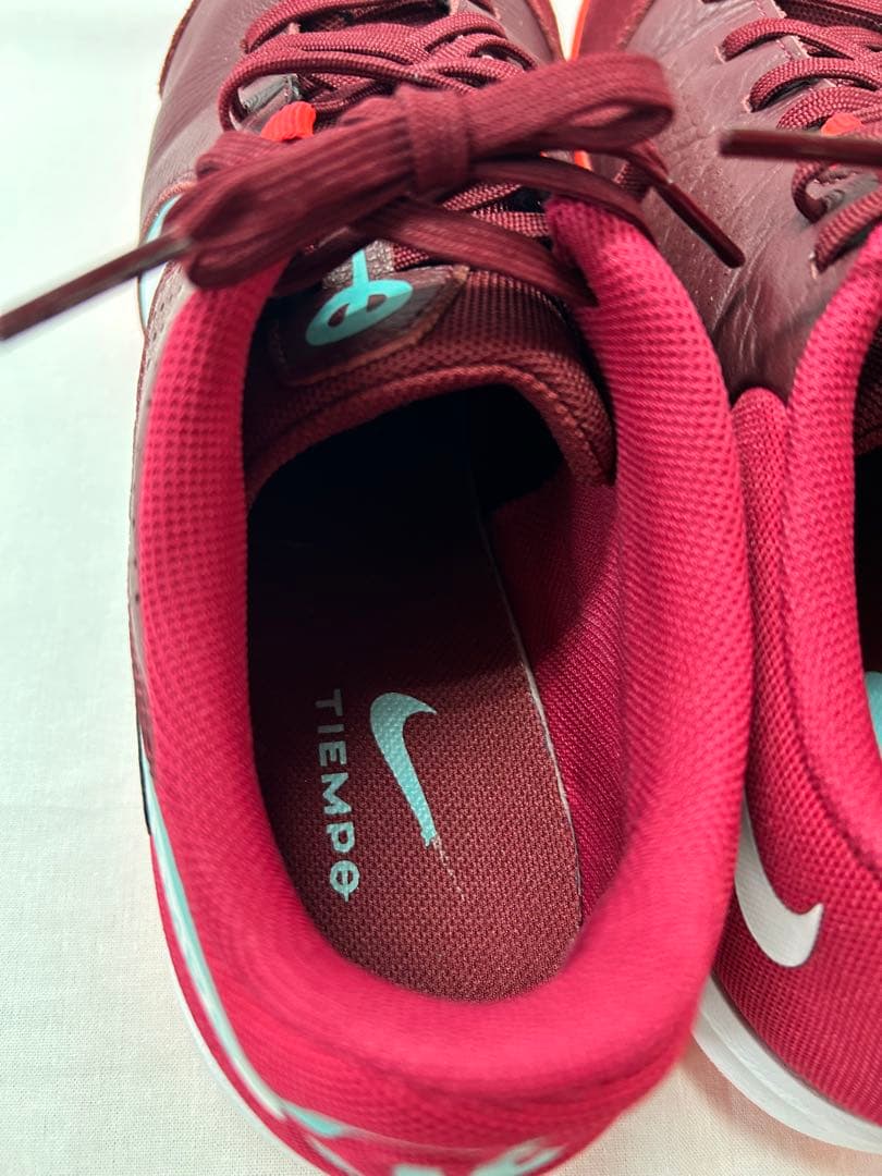 ☆【美品】NIKE TIEMPO フットサルシューズ サイズ 25.5cm
