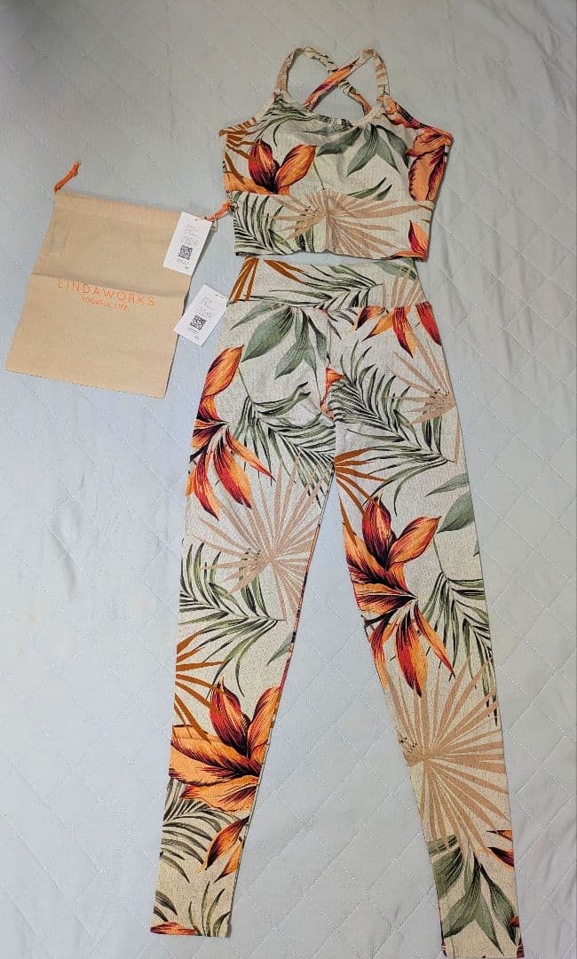 タイムセール♡新品タグ付【リンダワークス】花柄ヨガ上(P)下(М)コモレビ リンダワークスの9月新着ヨガウェアをご紹介 | 東京ヨガウェア