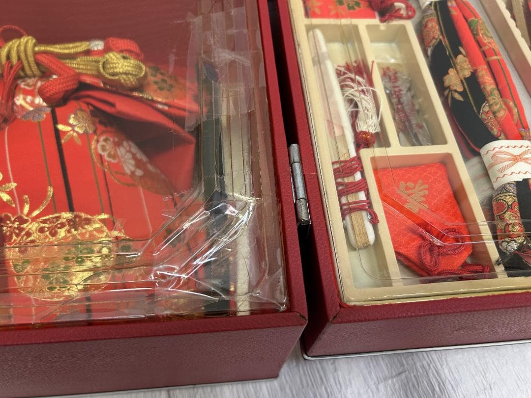 七五三セット 祝帯ペアセット 赤 中サイズ 草履18cm 箱入り 新古品