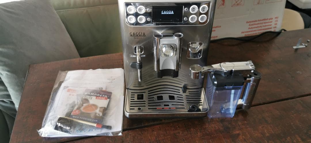 老舗本格派Gaggia 全自動コーヒーマシン ラテ,カプチーノが1タッチ