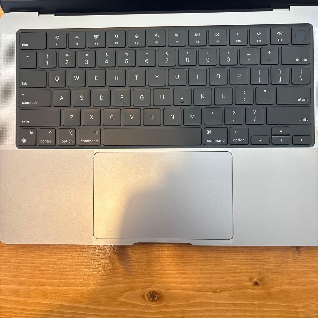 極美品】M1 Pro MacBook 14インチ US配列 - メルカリ