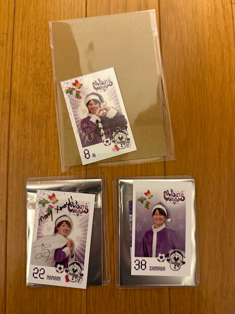 サンフレッチェバイオレットクリスマス レジーナ サインチェキ 小川愛