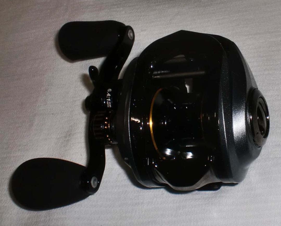 アブガルシア　レボ　エルシーシックス－Ｌ（Revo　LC6-L）《左巻き》　新品