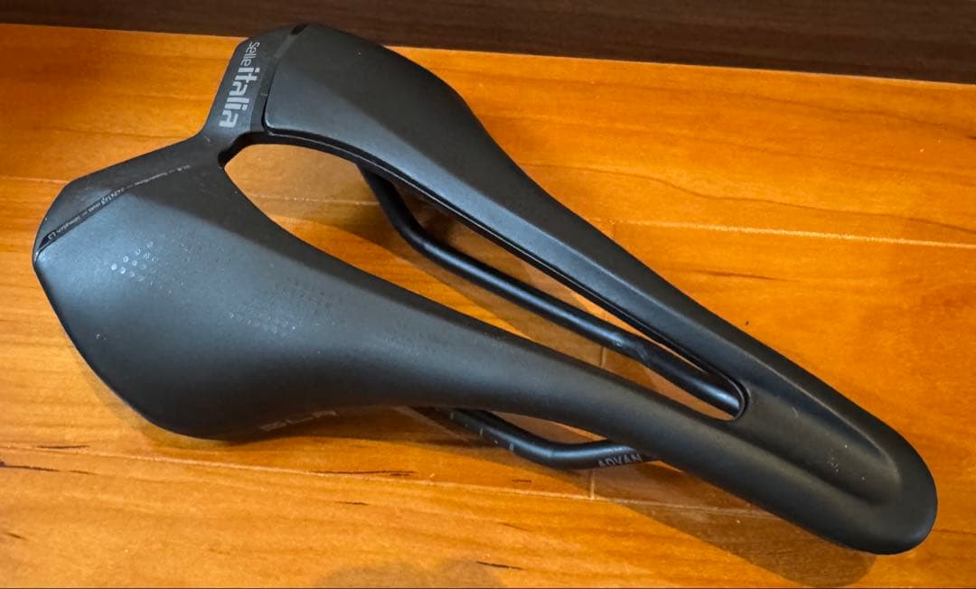selle ITALIA（セライタリア）SLR L ほぼ新品 Amazon | selle ITALIA(セライタリア) SLR BOOST TM S.F. Mn BLK L