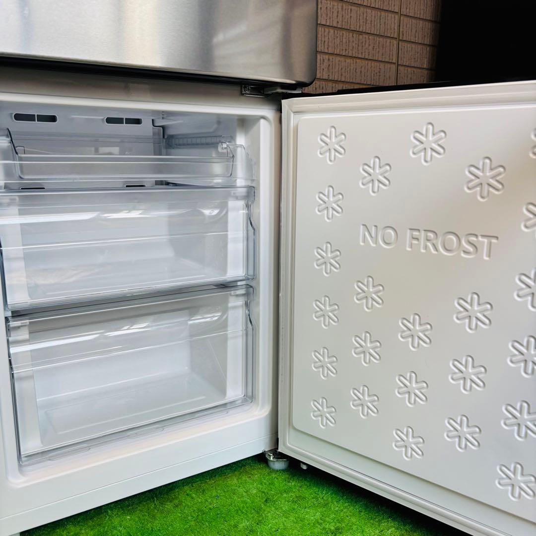 美品 2023年製 148L 冷蔵庫 おしゃれメタリック【地域限定配送無料】