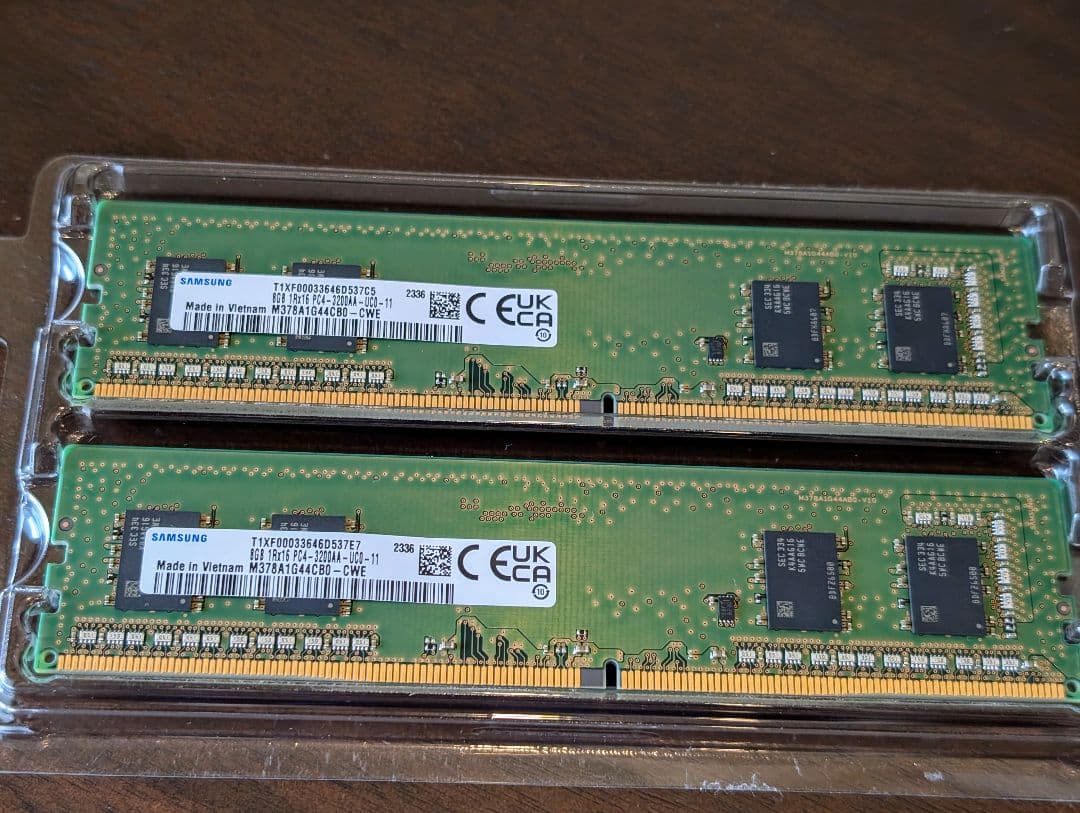 サムスン8GBメモリ×2 M378A1G44CB0-CWE DDR4-3200 - メルカリ