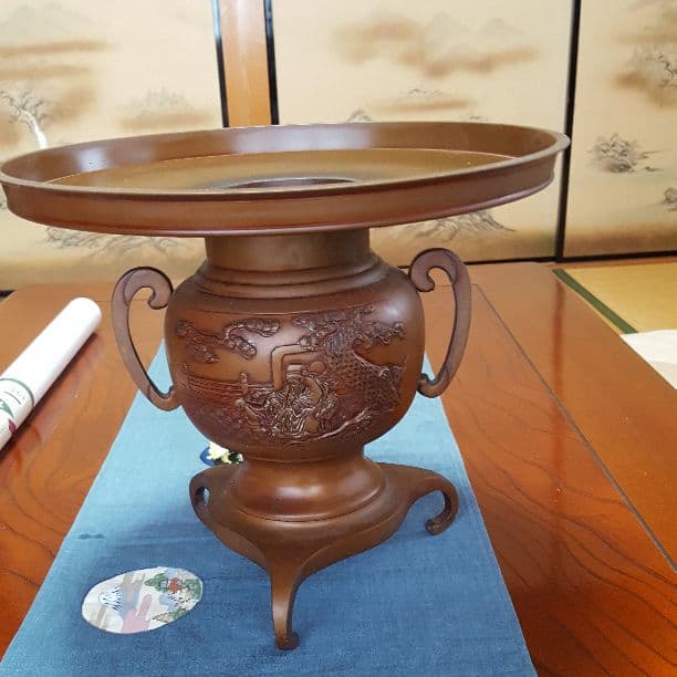 薄端うすばた　花器 薄端(うすばた) 花器 生け花 唐金 山水 松 風景 新品 未使用 - メルカリ