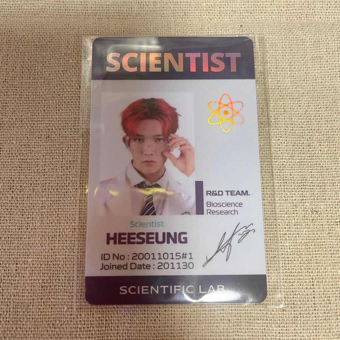 ENHYPEN WORLD SCIENTIST SPカード ヒスン - メルカリ