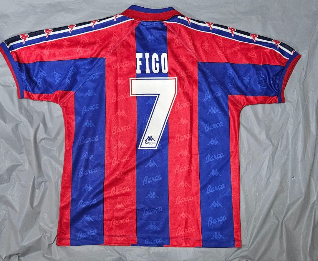 サッカー 希少 ユニフォーム 加入初年度 バルセロナ フィーゴ - メルカリ