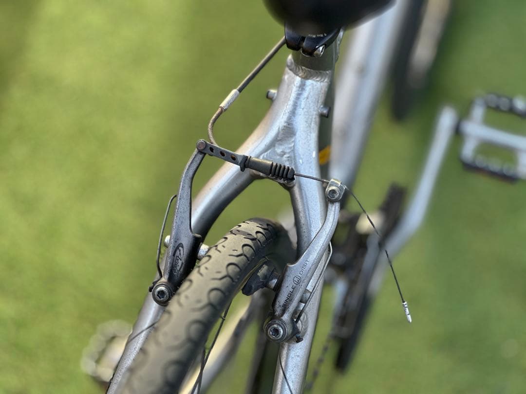 TREK 7.3FX クロスバイク（Deore/LX搭載・直接引取限定）