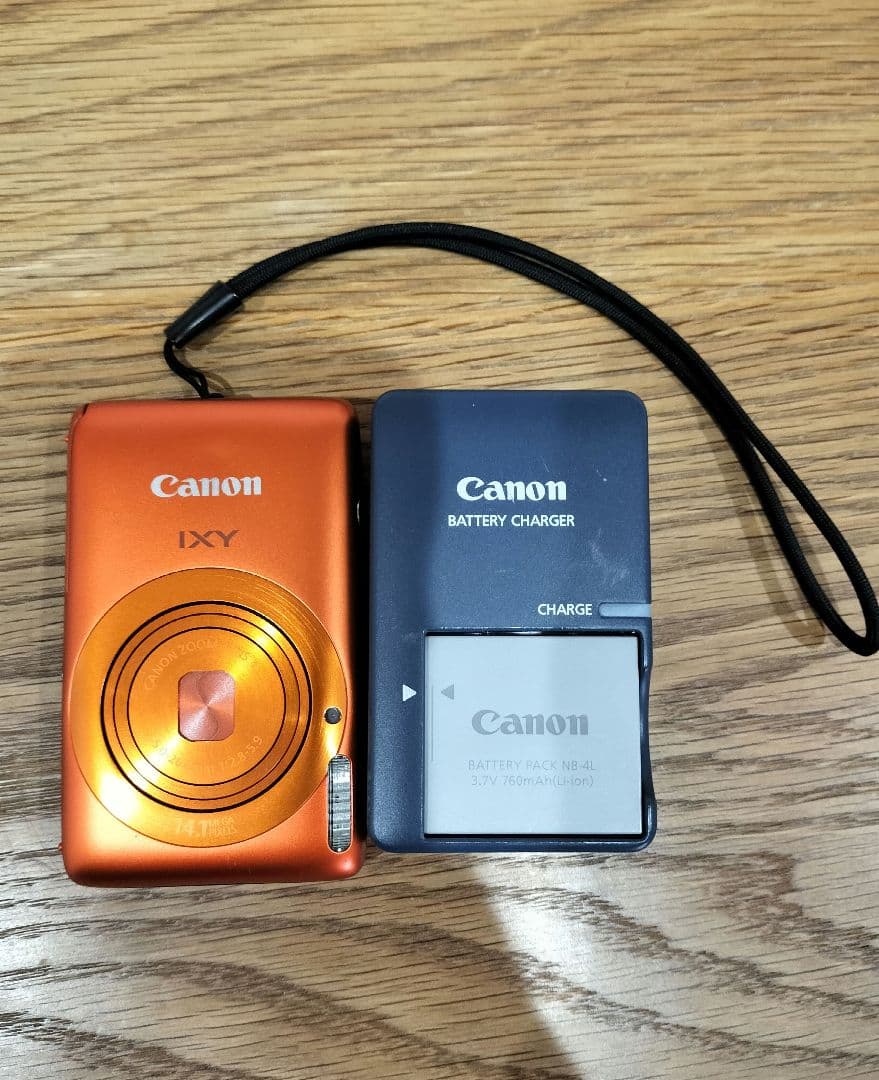 RAKUDOさん専用 希少色Canon IXY 400Fデジタルカメラ動作確認済