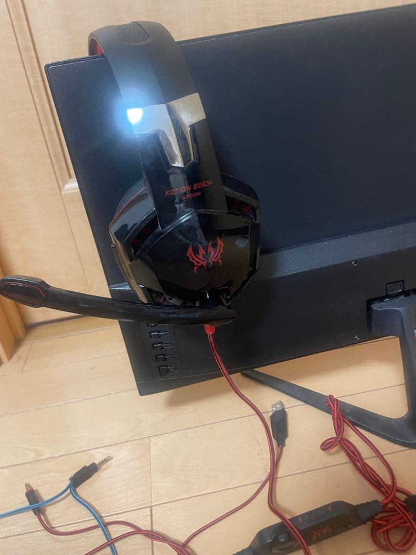 Astex液晶モニター21.5型＆G2000ヘッドホン - メルカリ