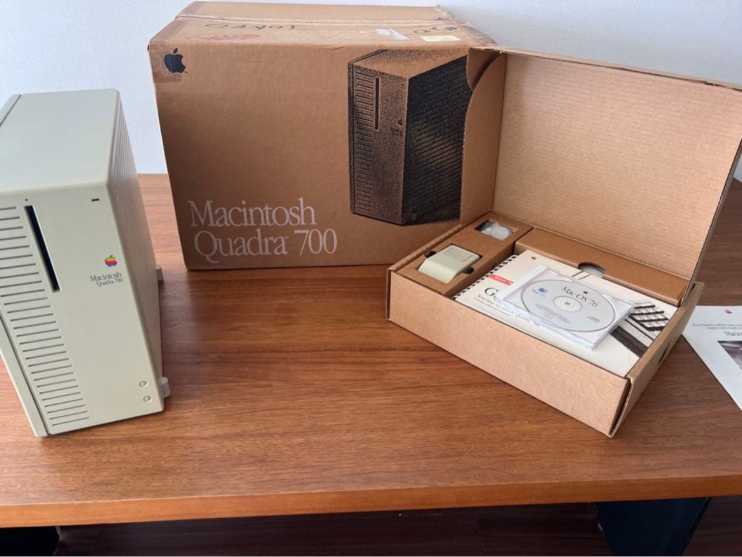 ジャンク品Macintosh Quadra 700 ※モニター・キーボード無し - メルカリ