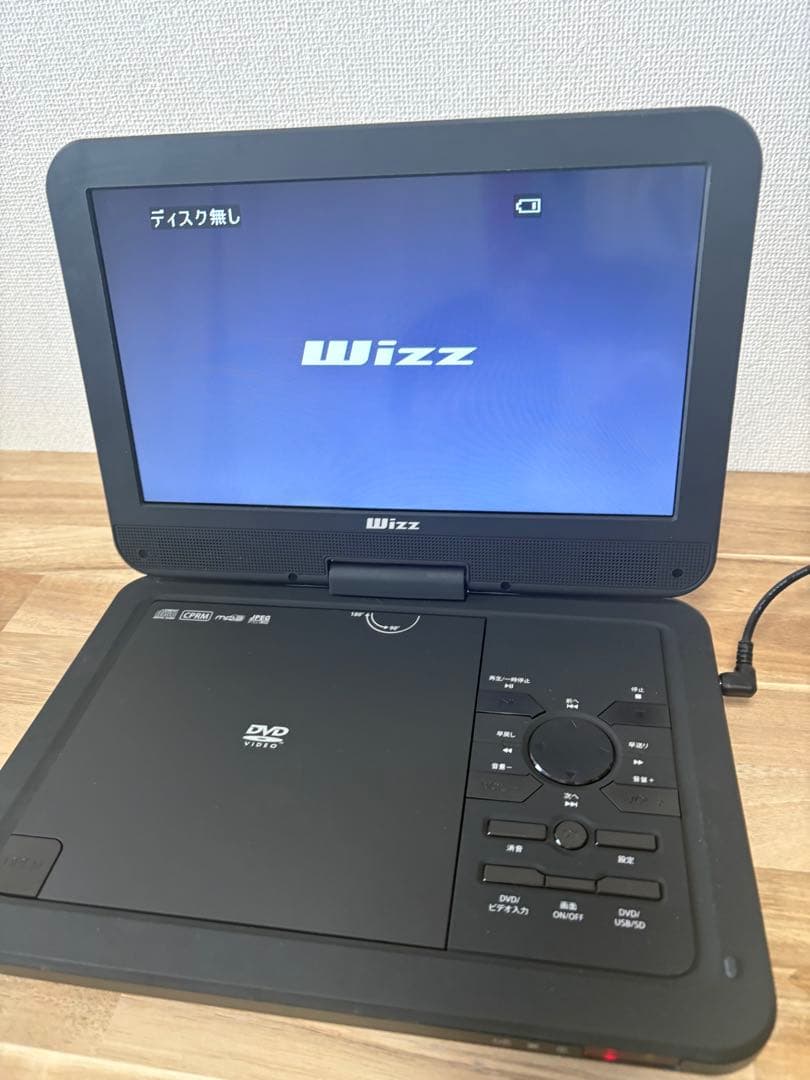 Wizz ポータブルDVDプレーヤー DV-P10J 動作確認済み - メルカリ