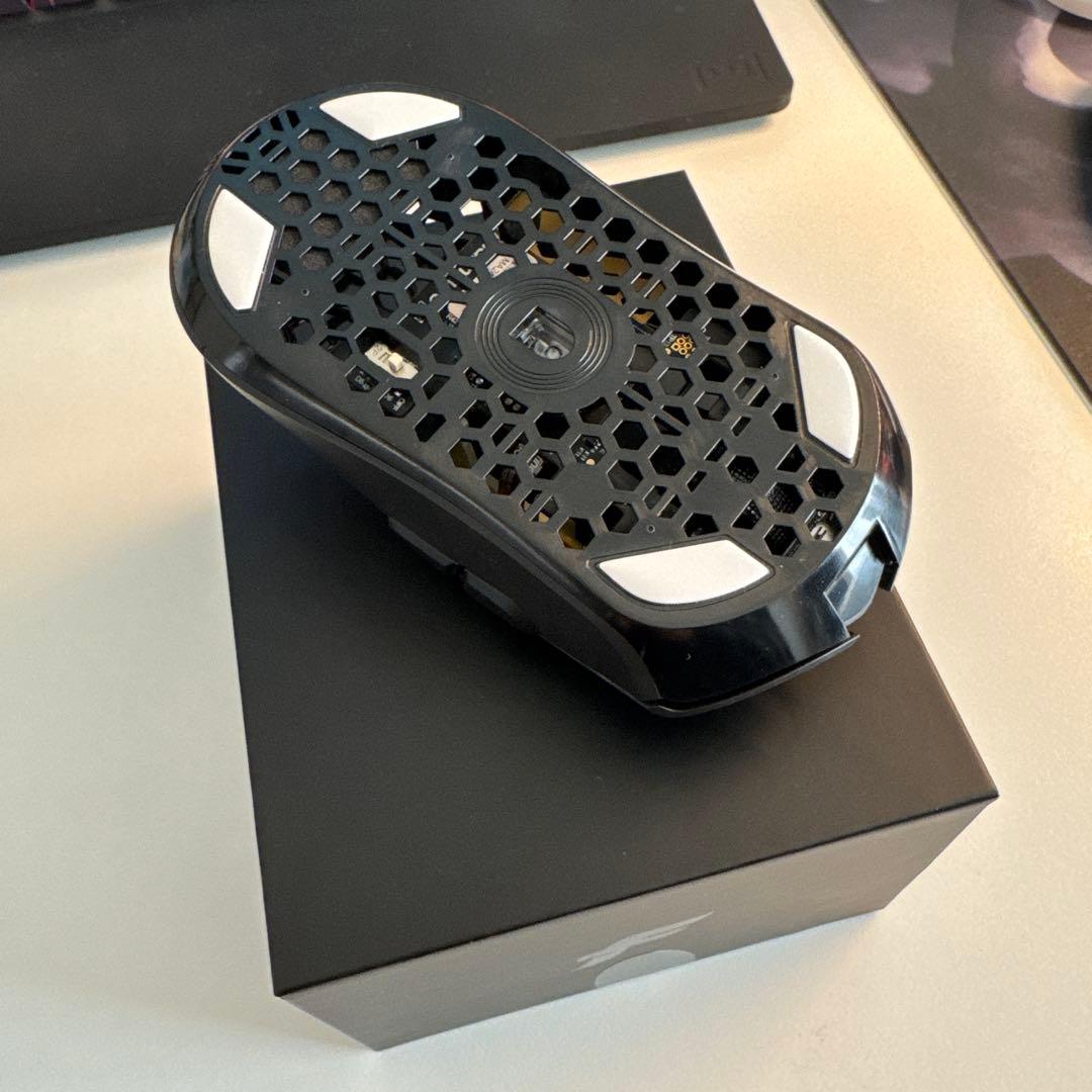 Finalmouse ULX Competition L Classic - メルカリ