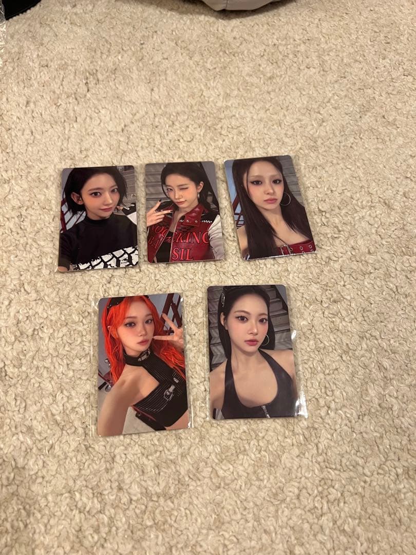 LESSERAFIM トレカ 2025 TOKYO DOME - メルカリ