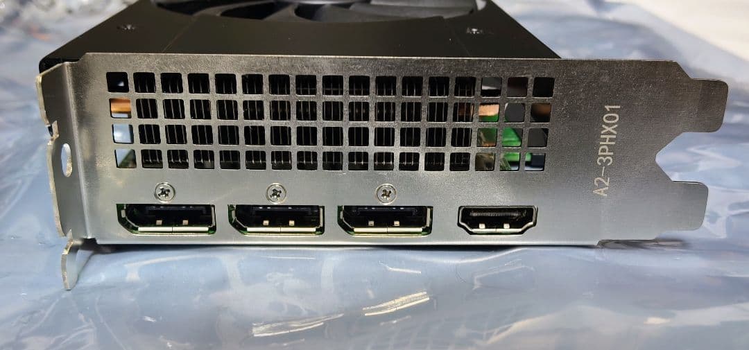 Geforce RTX 3050 8GB 美品 動作確認済み - メルカリ