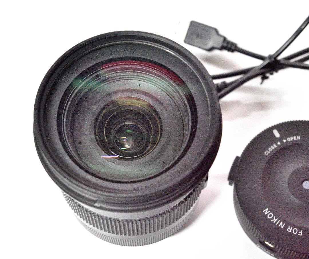 SIGMA 17-70mm F2.8-4 DC MACRO USB DOCK付