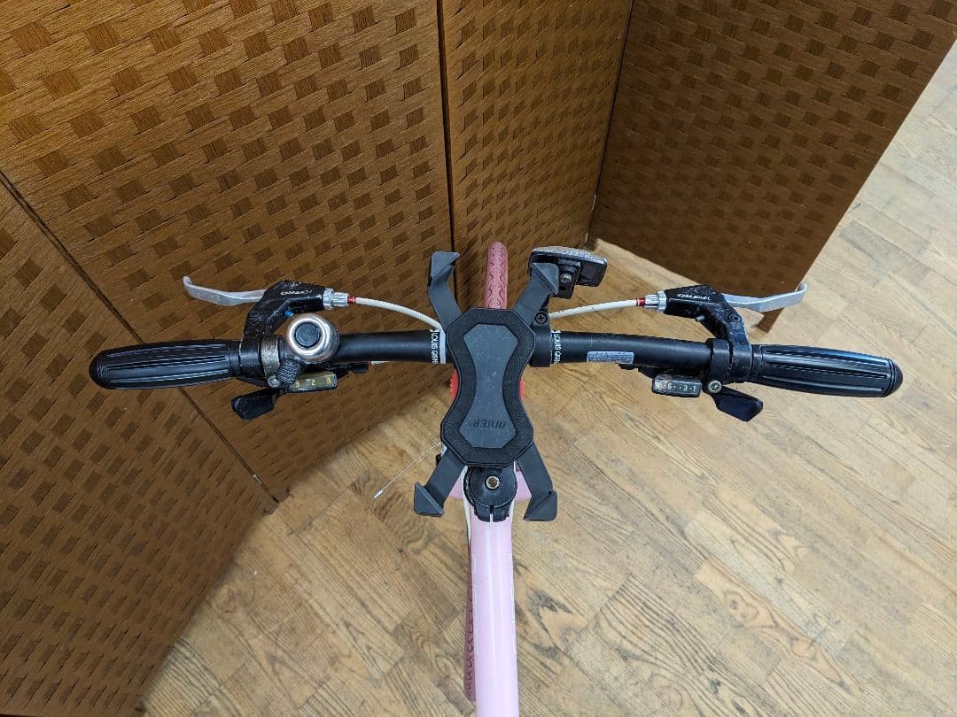 配送方法変更済み U065 クロスバイク 28インチ 3×8段変速 ピンク