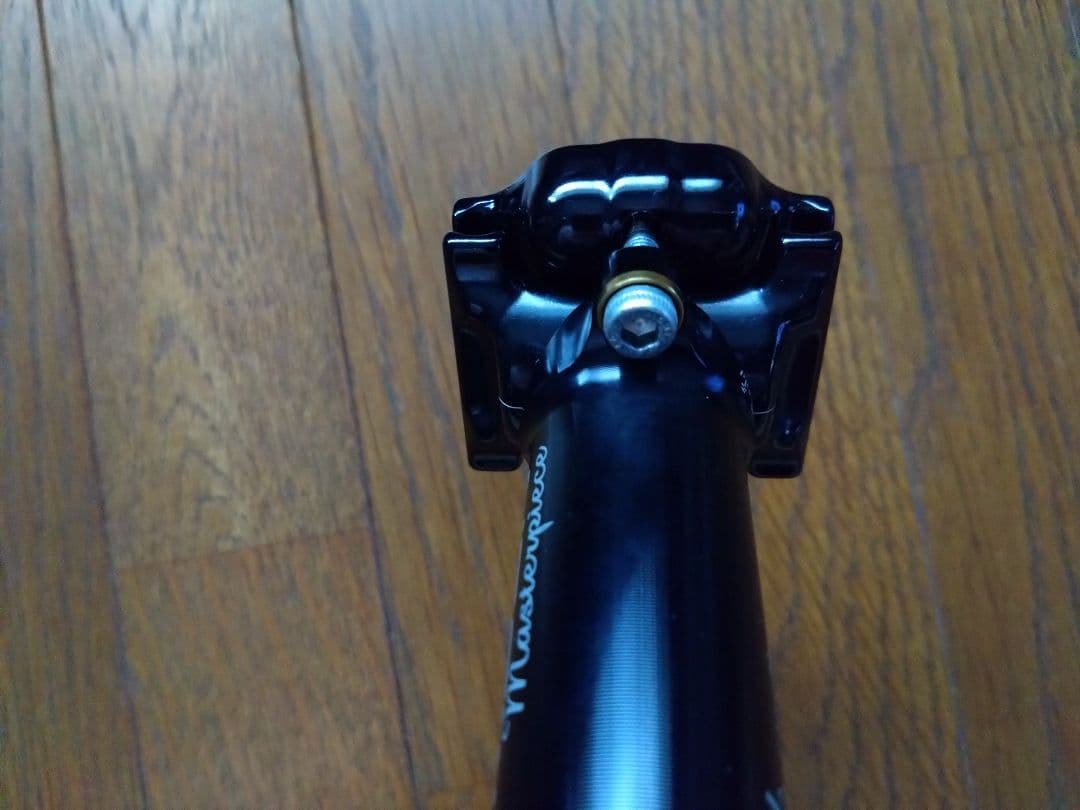 THOMSON Masterpiece シートポスト 27.2mm ブラック