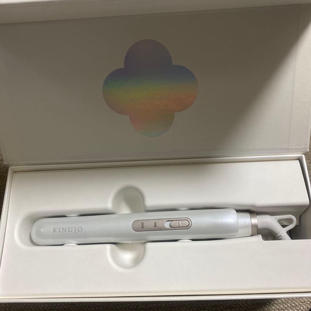 KINUJO MINI IRON-deux- ホワイト KINUJO MINI IRON -deux- | HAIR IRON | KINUJO公式オンラインショップ