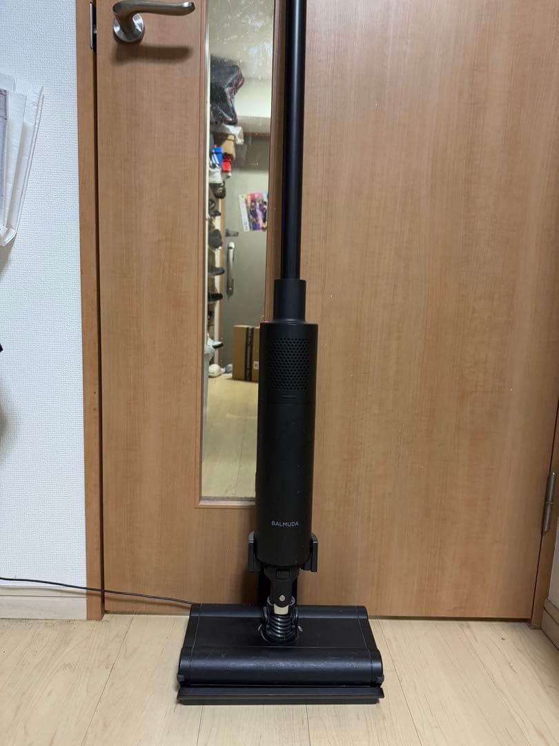 BALMUDA The Cleaner ブラック2020年製　C-E100-BK バルミューダの掃除機「BALMUDA The Cleaner」で掃除が楽しくなった