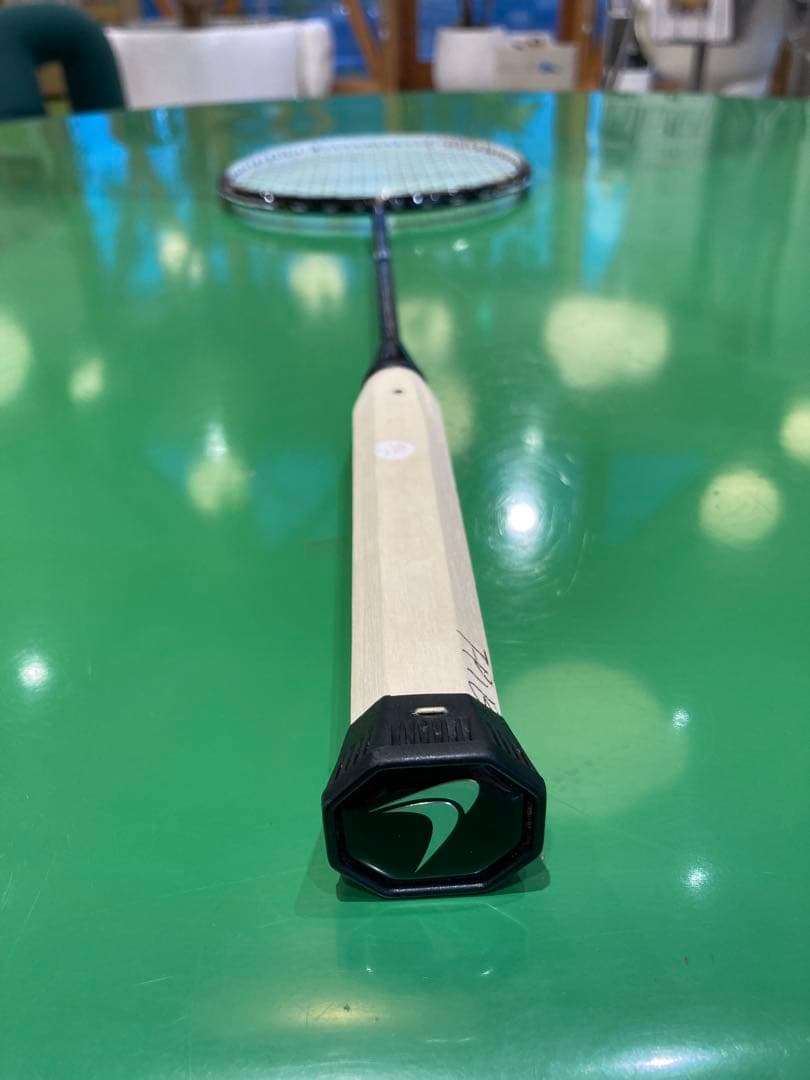 フライパワーバドミントンラケット NUSANTARA 2.3 (DEFENSE) - メルカリ