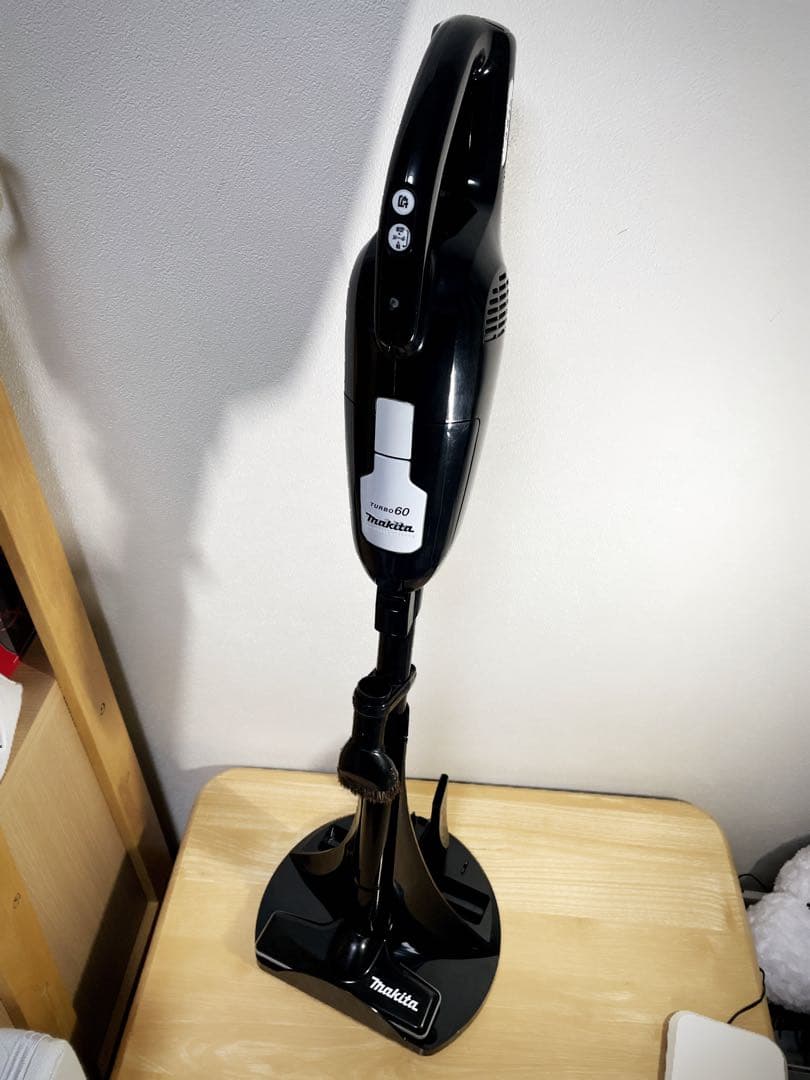 makita 充電式クリーナー ターボ60 CL113FD ブラック 紙パック付