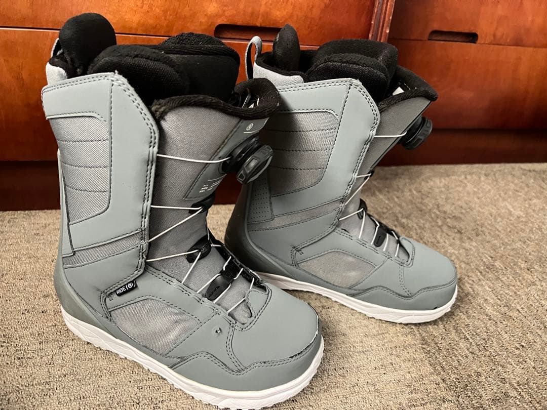 RIDEグレー スノーボードブーツ 楽天市場】RIDE ライド スノーボード ブーツ レディース SYNTH GREY