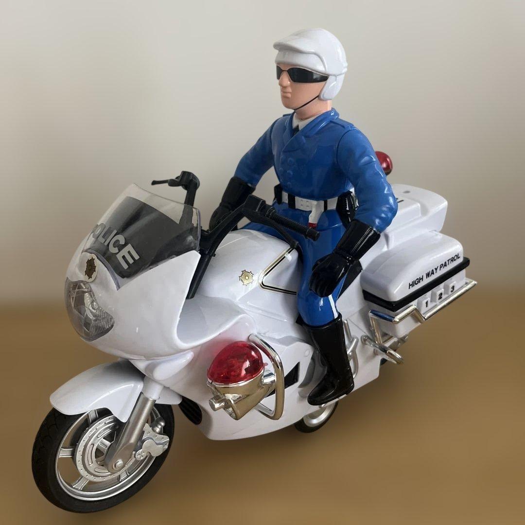 白バイと警察官人形セット - メルカリ