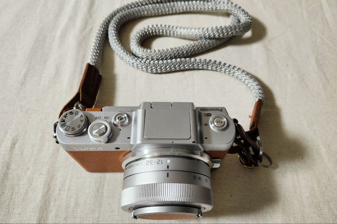 PanasonicLUMIX DMC-GF7Wブラウン パンケーキレンズつき - メルカリ